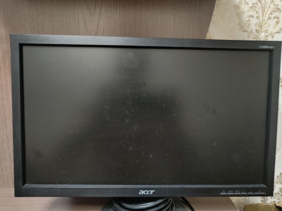 Мониторы продам.