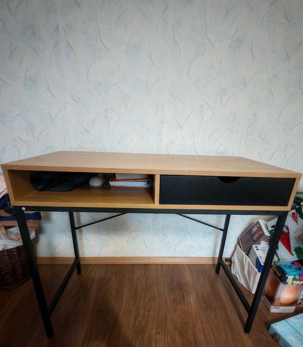 Бюро jysk като ново