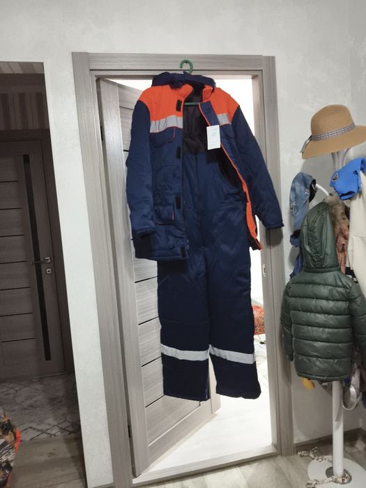 Продам спецодежду зимнюю,