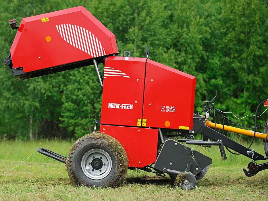 Пресс-подборщик Metal-Fach z562 (производство Польша) СУБСИДИИ ЛИЗИНГ