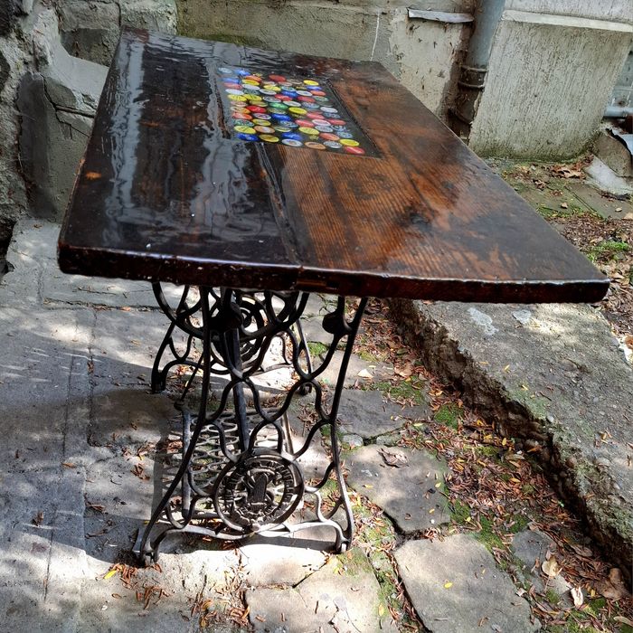 Маса Арт Дървена Сингер