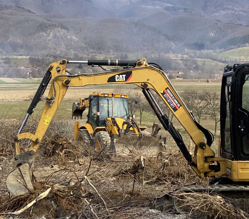 Lucrari de terasamente,demolari si excavatii,inchirieri utilaje !