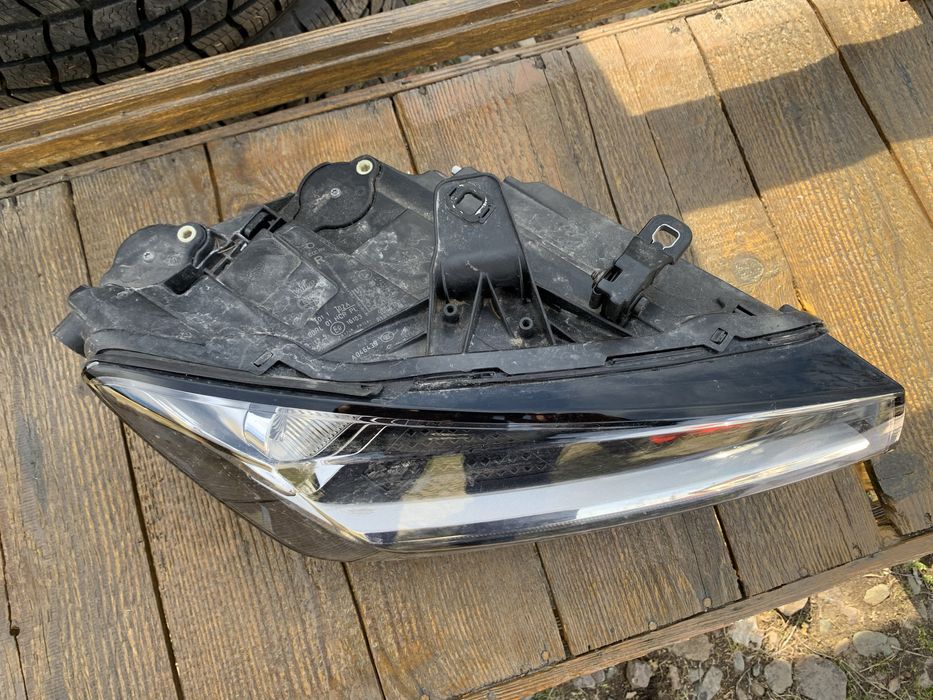 Фар Ауди КЮ 2/ Audi Q2