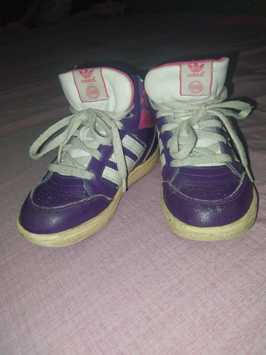 Обувки Adidas и др