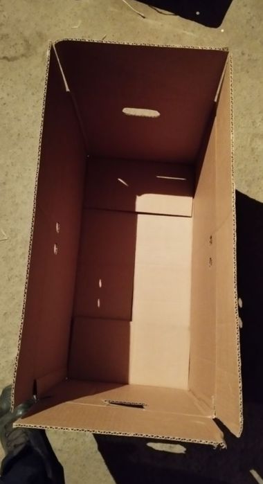 Картонные коробки