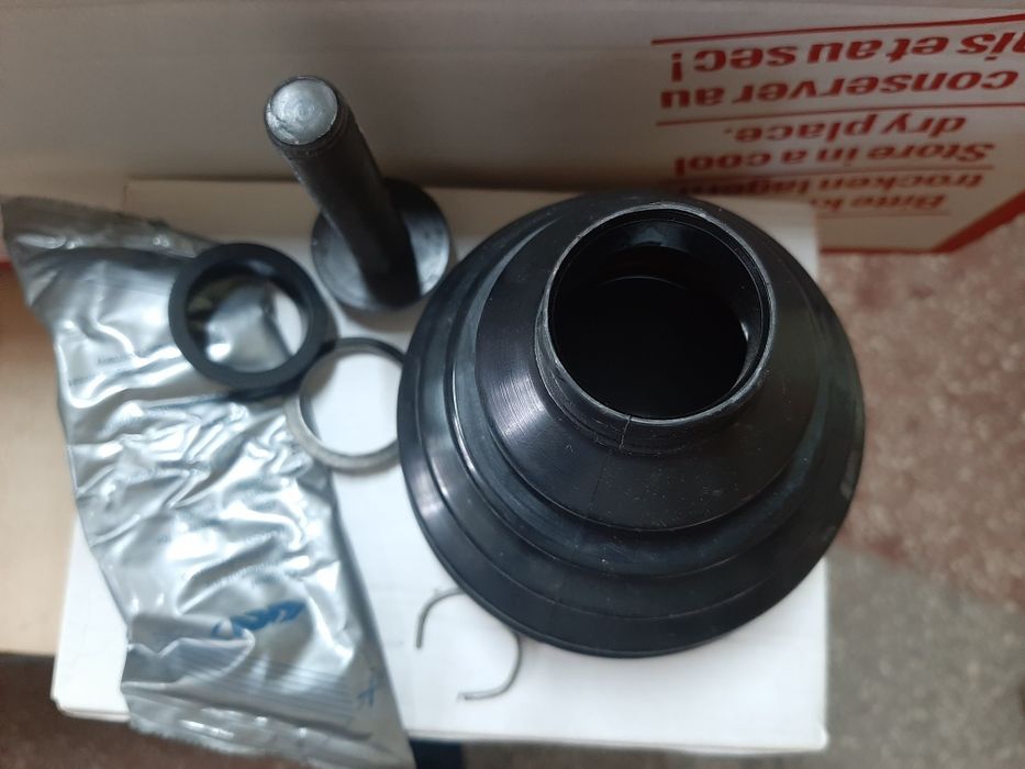 Продам пыльник Шруса