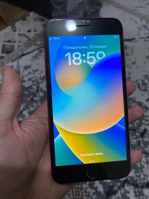 Продам айфон 8+ в хорошем состояние