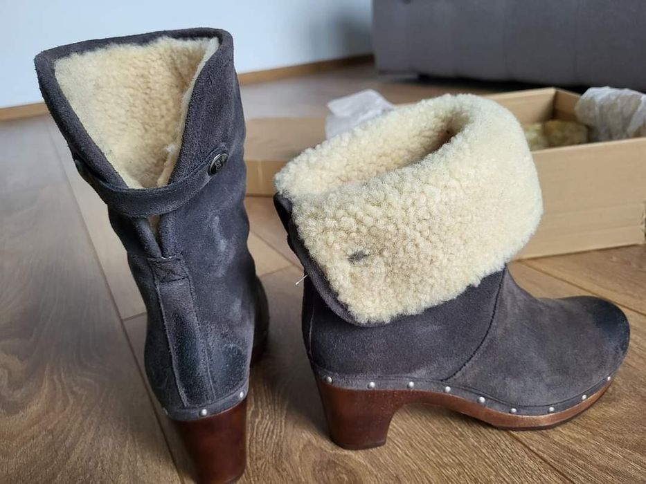 Ghetute UGG piele, imblanite, marimea 36 - NOI