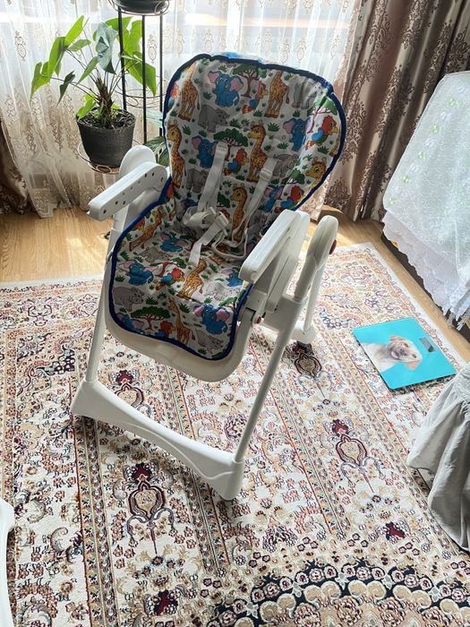 Стульчик для кормления BadyGo