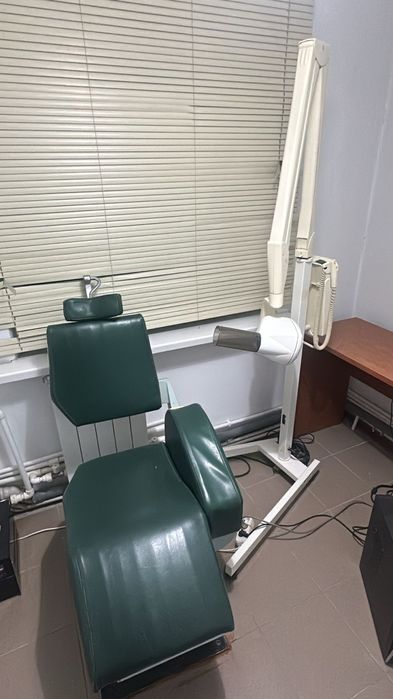 Стоматологический кресло