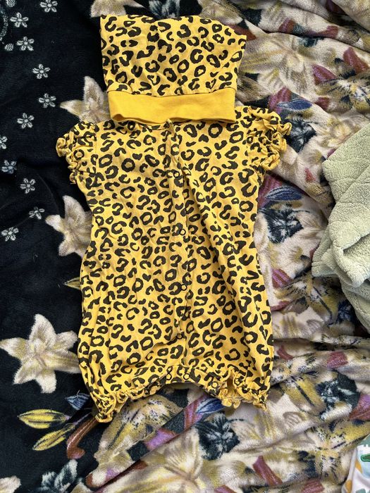 Продам детские вещи.