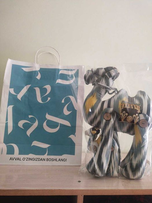 Yumshoq uyinchoqlar tuyachalar tikish