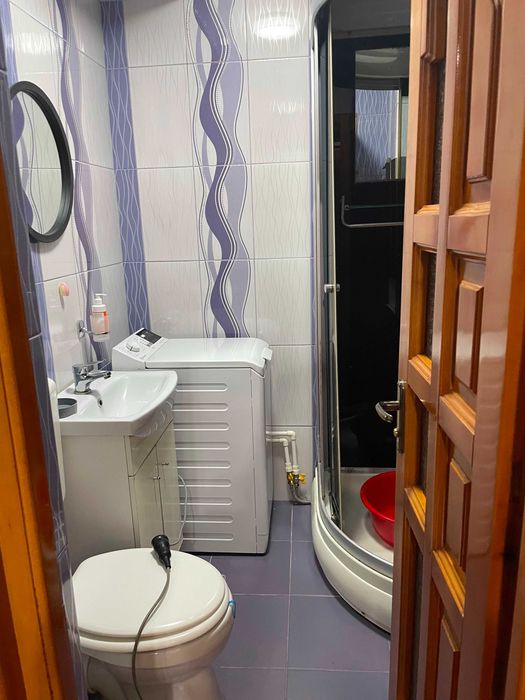 Inchiriez apartament 4 camere, Faleza Nord strada Unirii