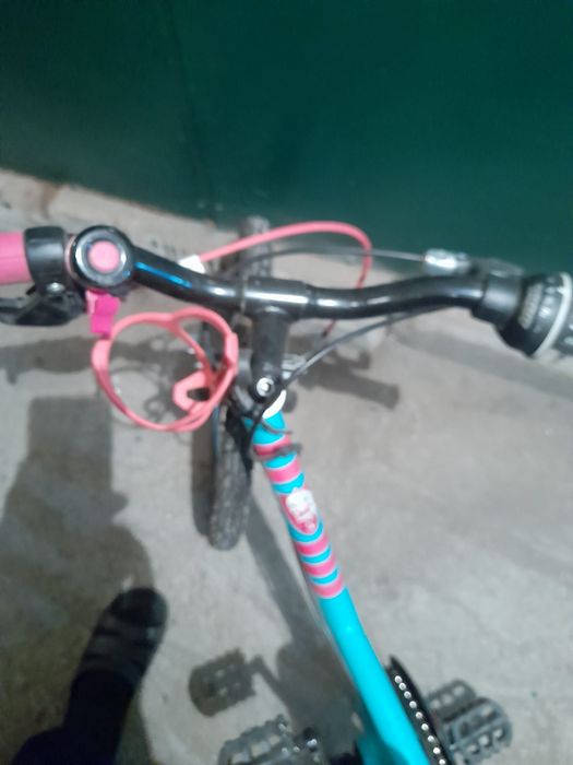 Bicicleta copii cu roti ajutătoare