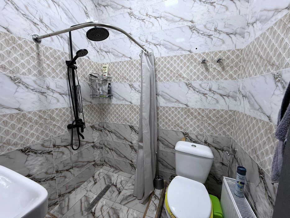 СРОЧНО !! Продается квартира в Яшнабаде 4/1/8 (115 кв/м) ЖК AZIA HOUSE