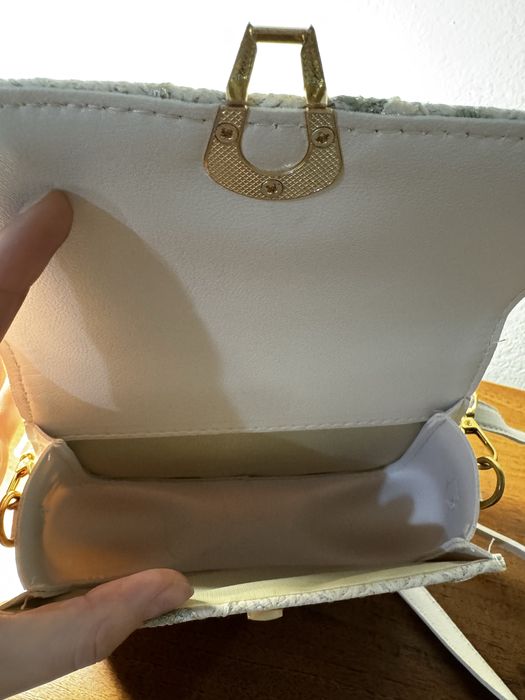 Дамска чанта ( бежово)