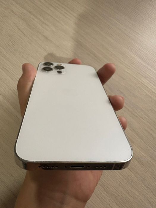iPhone 12 pro 128Gb white