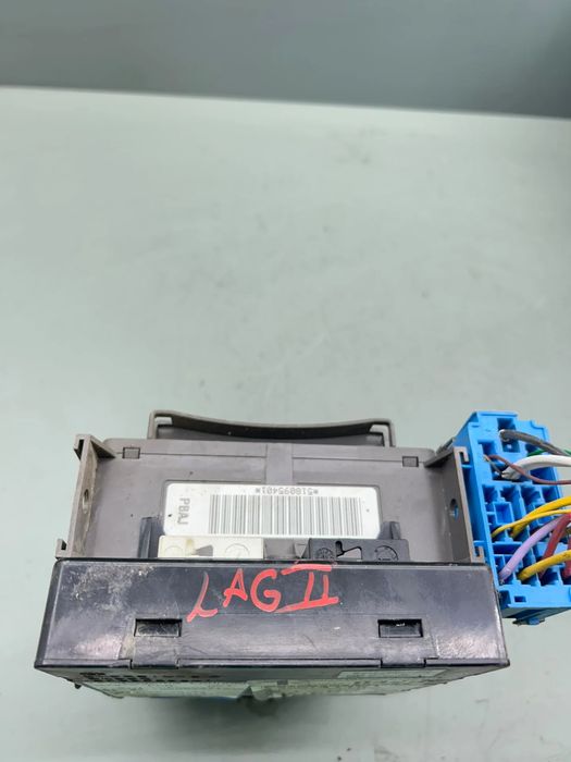 Panou sigurante si relee 216532951 Renault Laguna 2001 1.8 MT (123 hp)