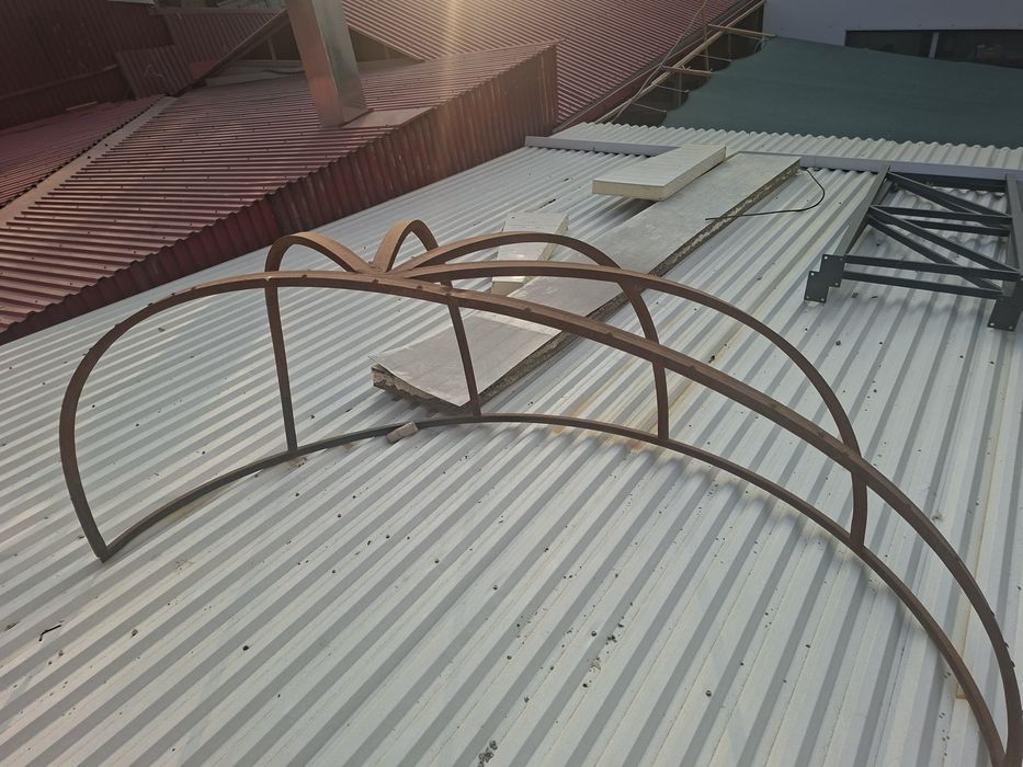 Karkaz sotiladi . Продаются железные рамы