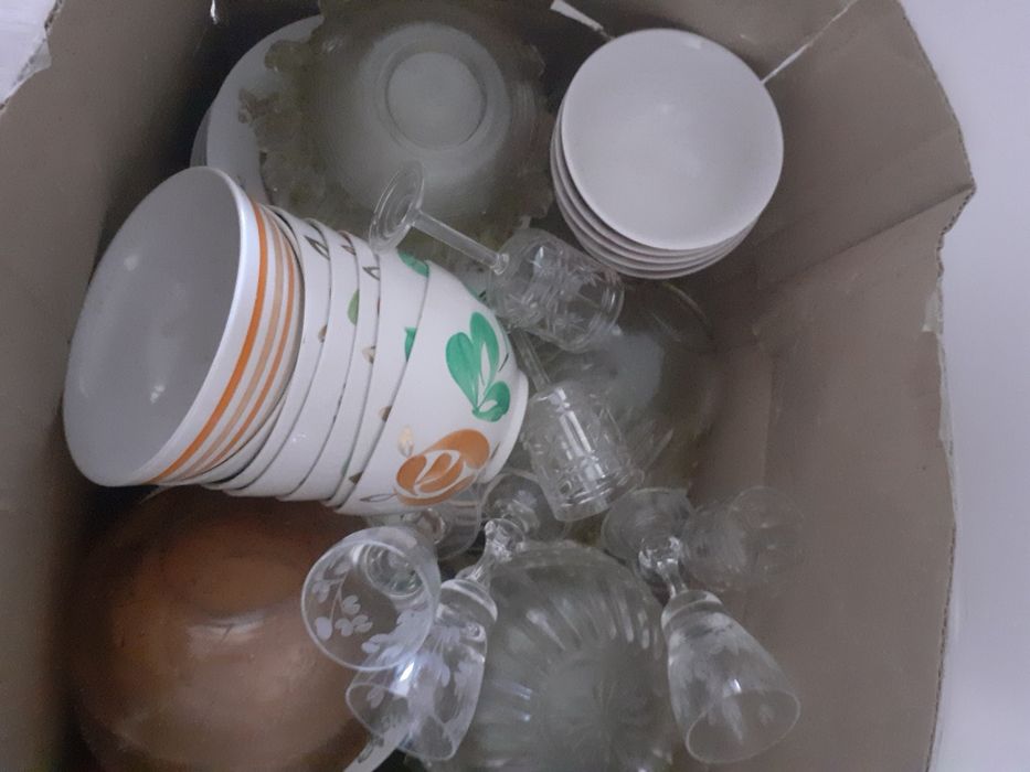 Ыдыс аяктар сатылады