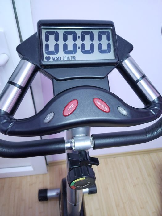 Vând bicicletă magnetică  fitness