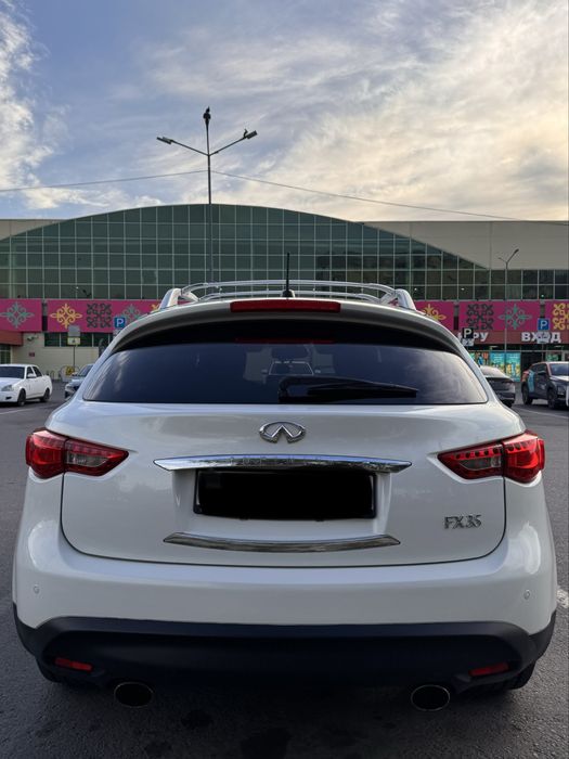 INFINITI FX35 2011г.в