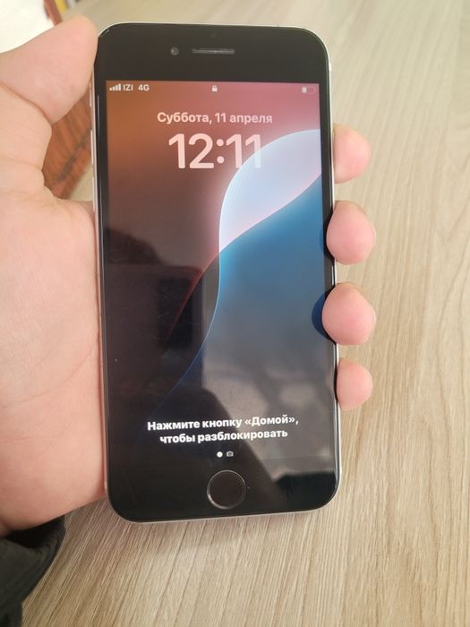 Айфон се IPhone se