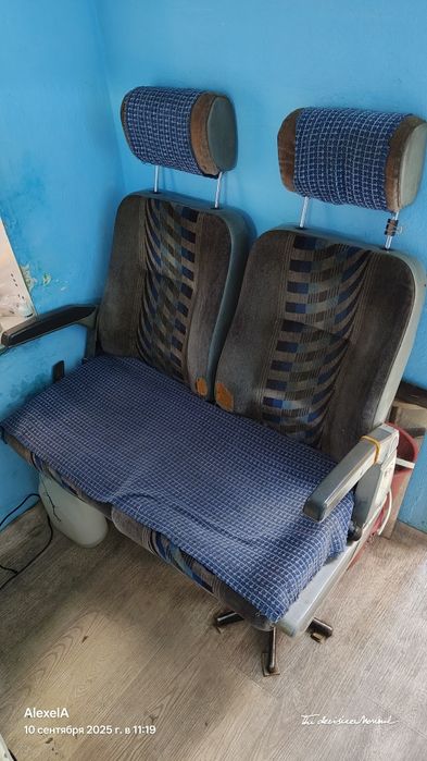 Авто сиденье двойка