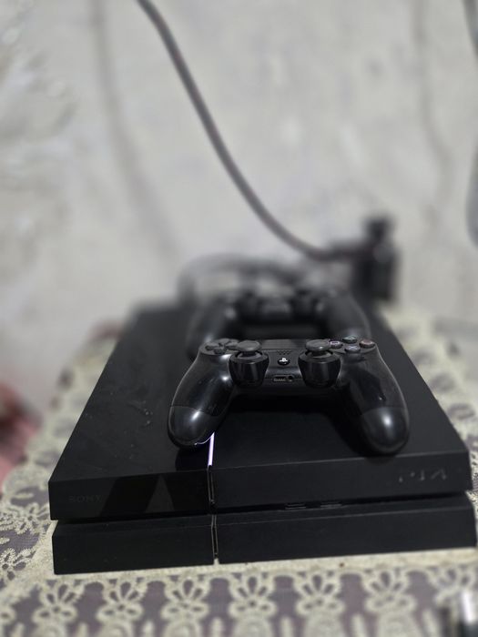 Playstation 4 ichida o'yinlari bilan