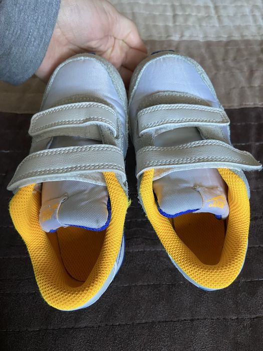 Nike sneakers, marime 26