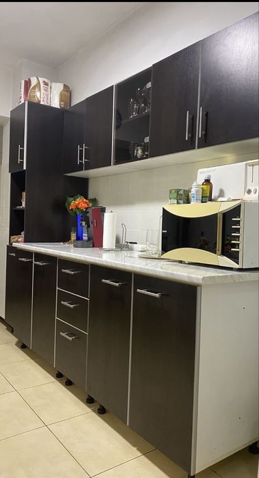 Mobilă de bucatarie