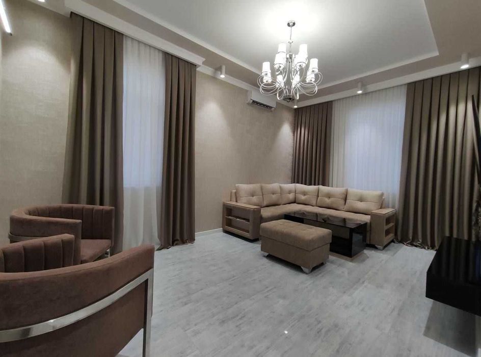 Сдам светлую кв-ру 2-ком 3/8 на улице Шота Руставели ЖК White House А3