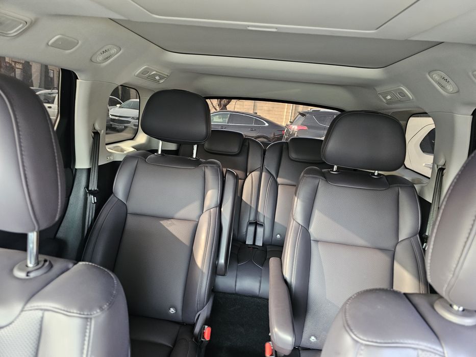 LEAPMOTOR c16..2dop opsiya. Yili 2024. Yurgani 30000. Narxi 27900