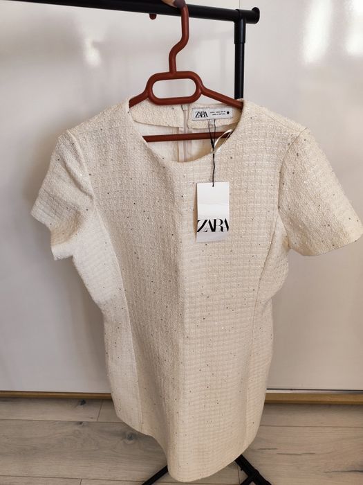 Елегантна рокля Zara