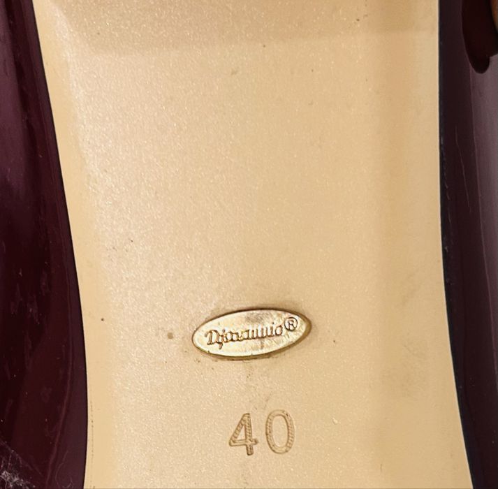 Туфли из лаковой кожи, Турция