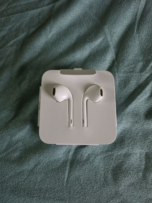Căști Apple cu fir