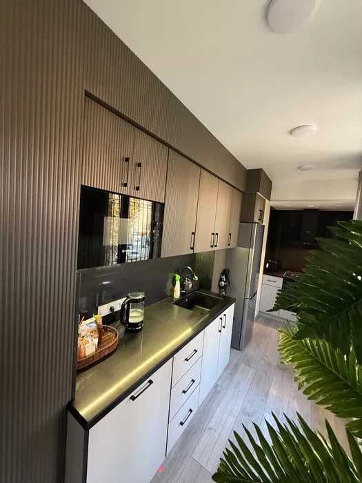 СРОЧНО! ПРОДАМ  квартира 3/2/4 на ЦУМ рядом Метро Космонавтов