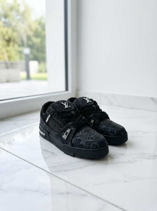 Adidasi LV Trainers Negru - Full Box - Calitate PREMIUM