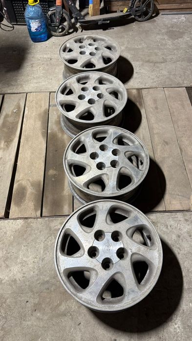 Продам диски на 15