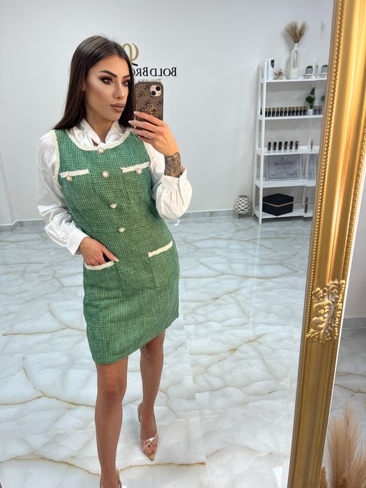 Елегантна дамска рокля в бонбонено розово. Дамски гащеризони и рокли