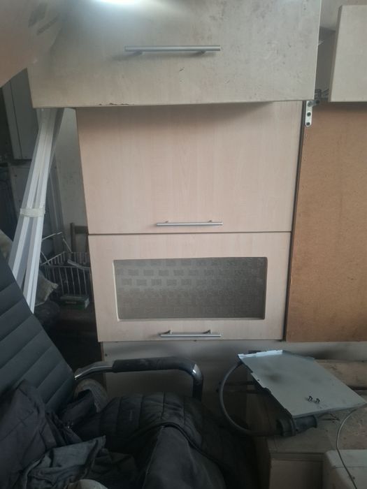 Продам кухоную мебель гарнитур