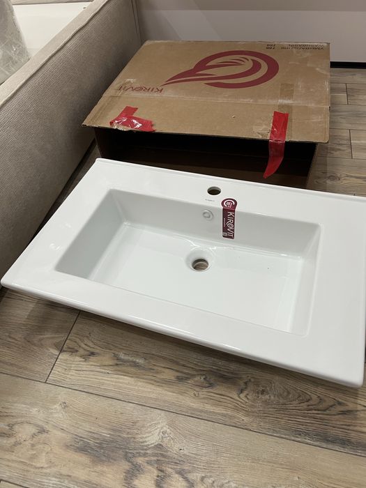 Продается раковина ОСКАР 750 новая .Производство Россия