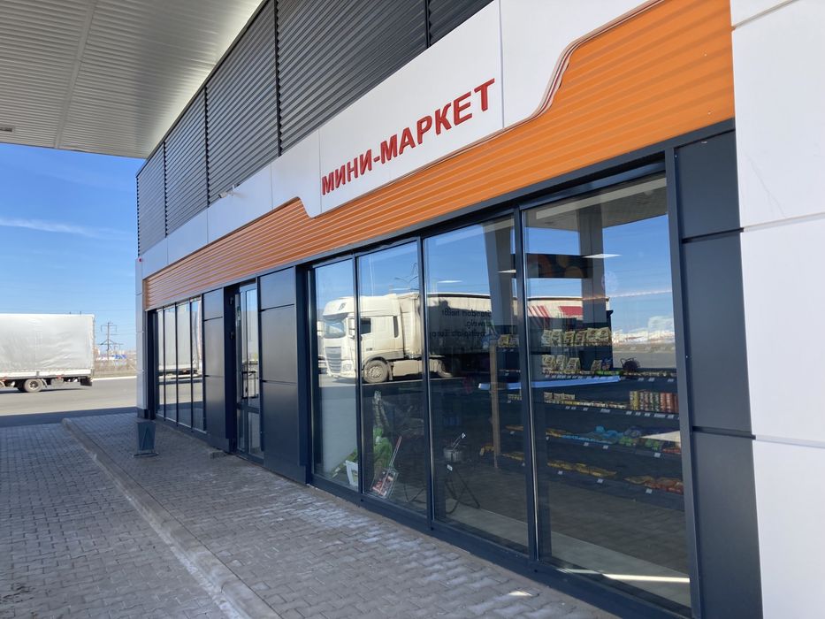 Алюминиевые окна и витражи