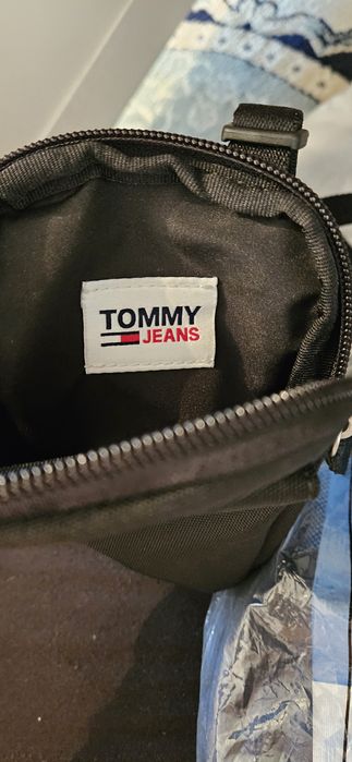 Сумка от Tomi Hilfiger