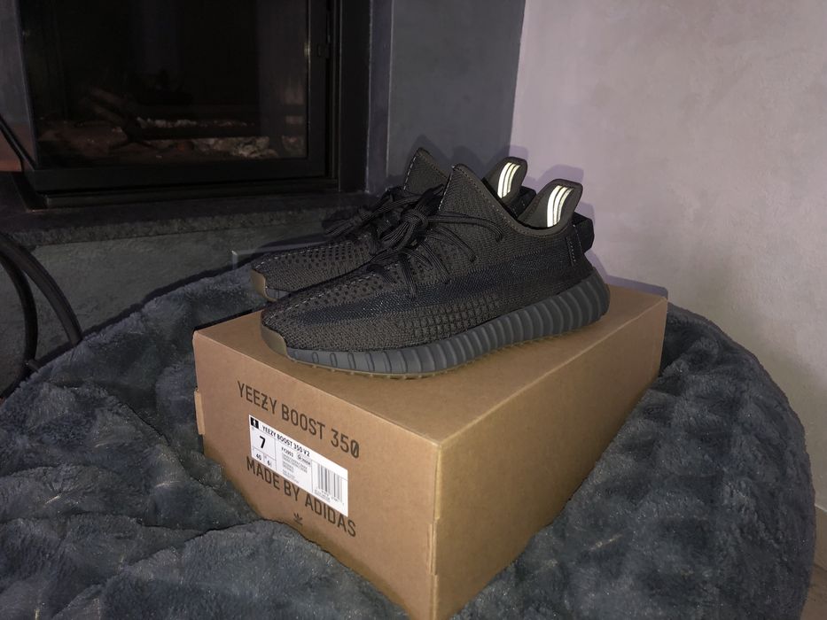 Adidas Yeezy Boost 350 V2 Cinder