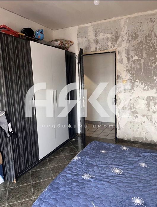 Трисатен апартамент в кв. Обеля 1 до МЕТРОСТАНЦИЯ