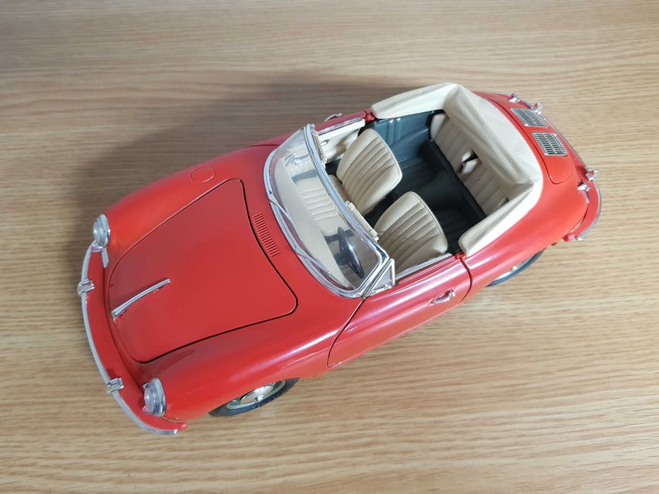 Macheta Porsche 356 B 1961 cabriolet, scara 1/18, Burago