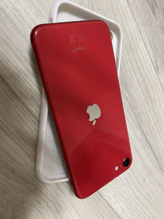 Продаю iphone se 128 гб