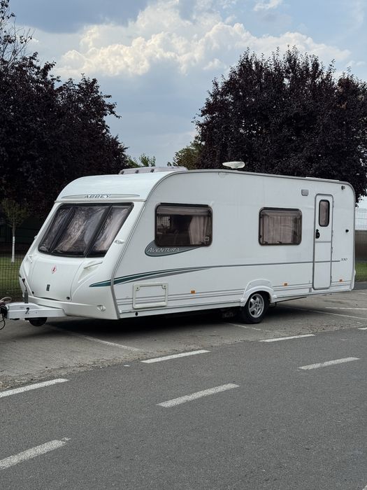 Rulota/ caravana Abbey Aventura 330 6/7 locuri de dormit