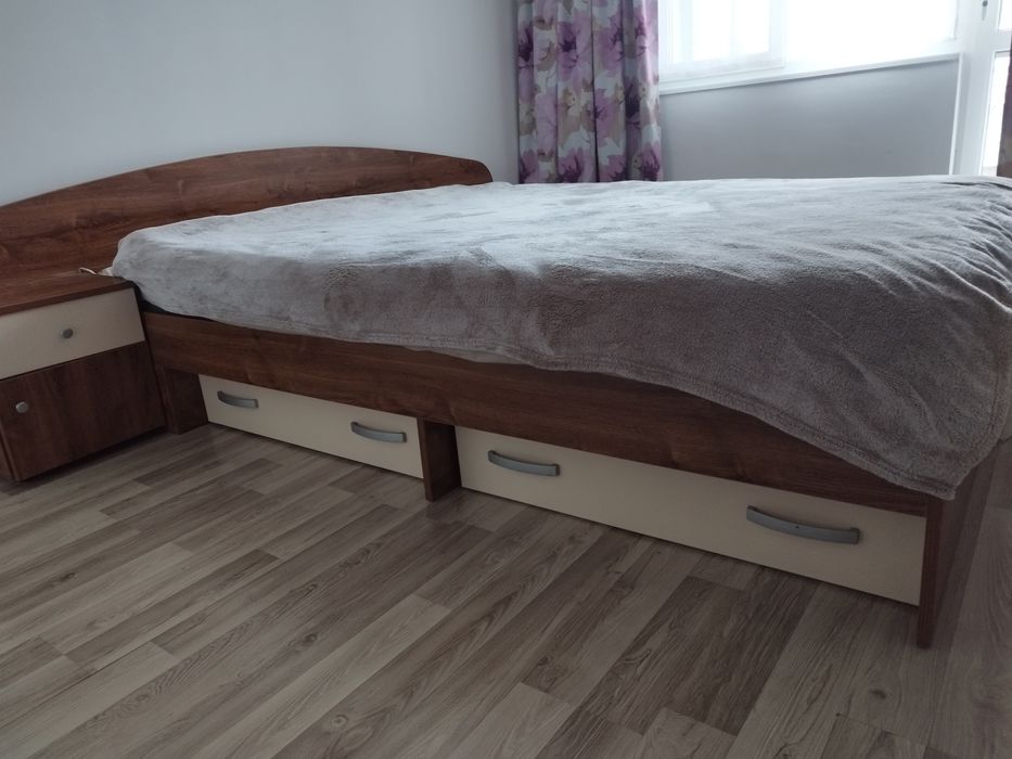 Спаня за матрак 160/220